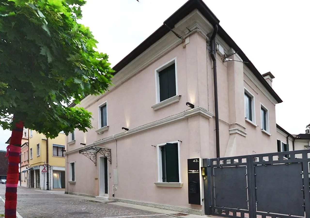 Venice Art Design B&B And Apartments Mestre 0*,  Włochy